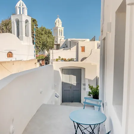 Дом отдыха 1912 Heritage Santorini, Main Square *
